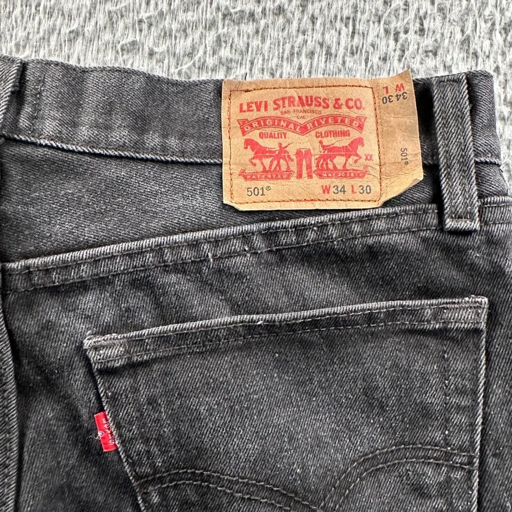 Levis 501 Jeans Mens‎ 34x30 Black Straight Leg Button-Fly Faded Classic Denim